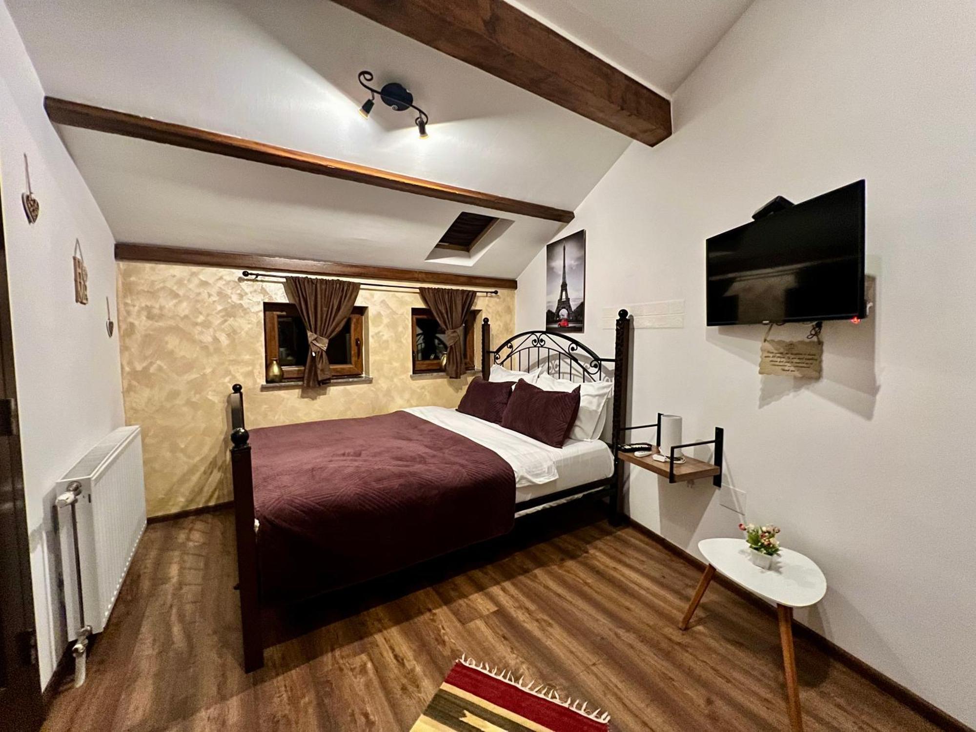 Hotel Fjorr Прізрен Екстер'єр фото