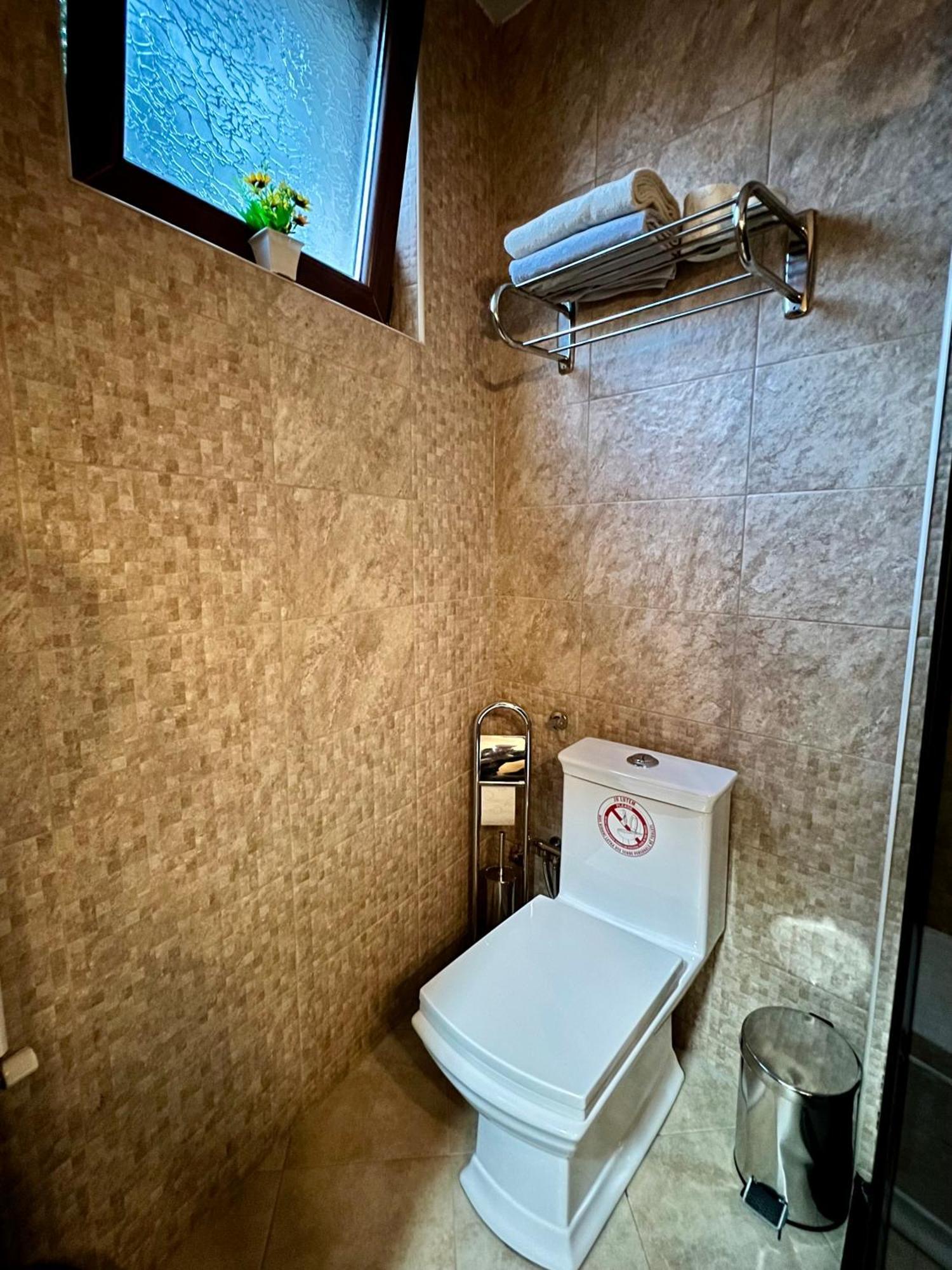 Hotel Fjorr Прізрен Екстер'єр фото